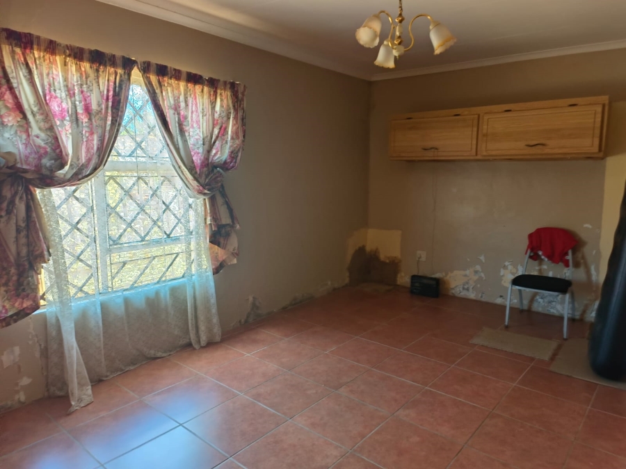To Let 3 Bedroom Property for Rent in Jouberton North West